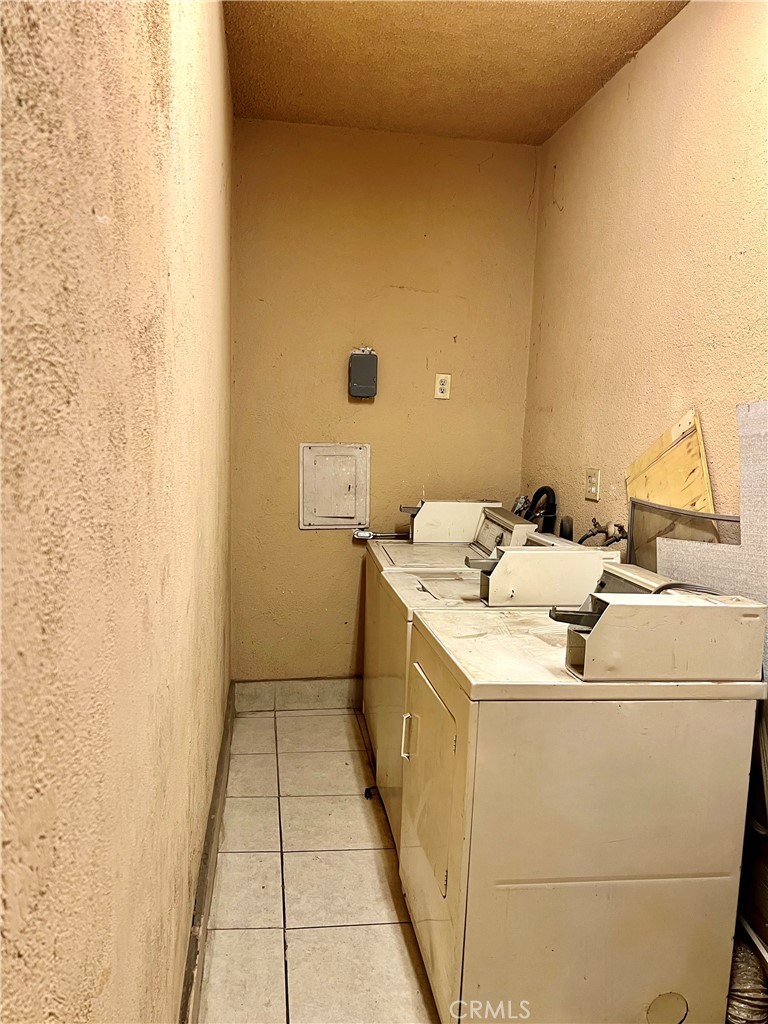 242 W Jackson Street