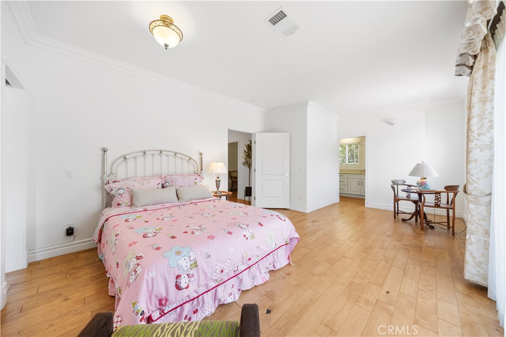 2767 Saleroso Drive