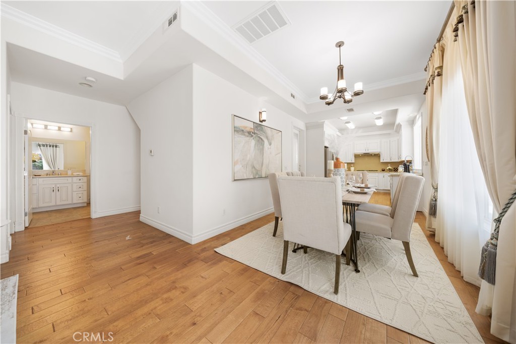 2767 Saleroso Drive