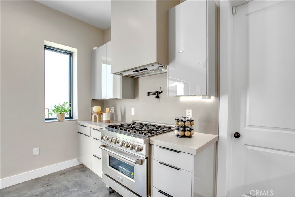 2380 Scenic Ridge Dr