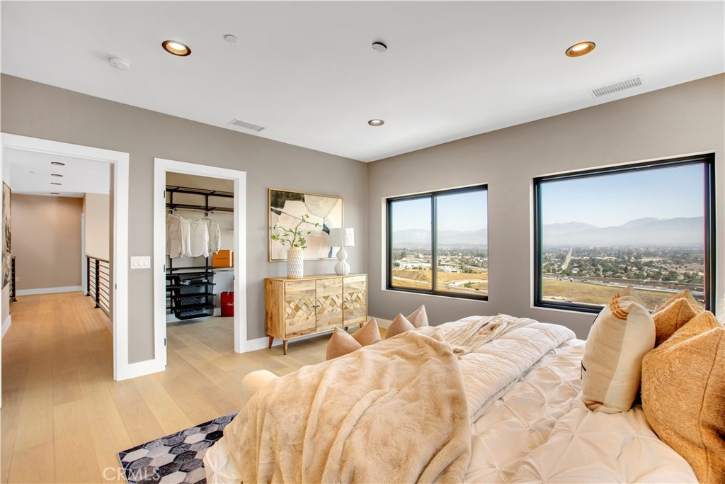 2380 Scenic Ridge Dr