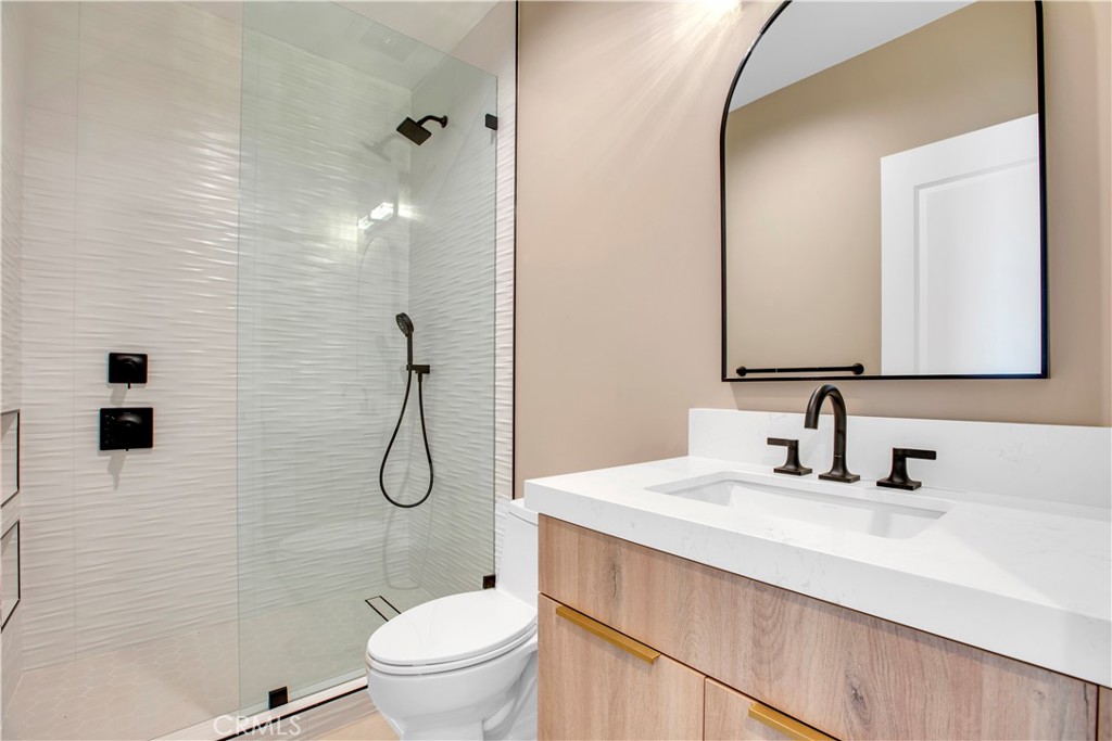 2380 Scenic Ridge Dr