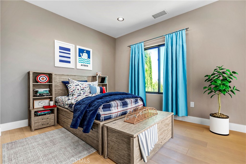 2380 Scenic Ridge Dr