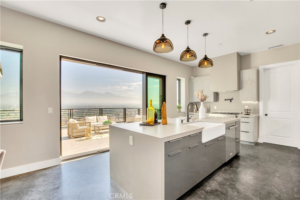 2380 Scenic Ridge Dr