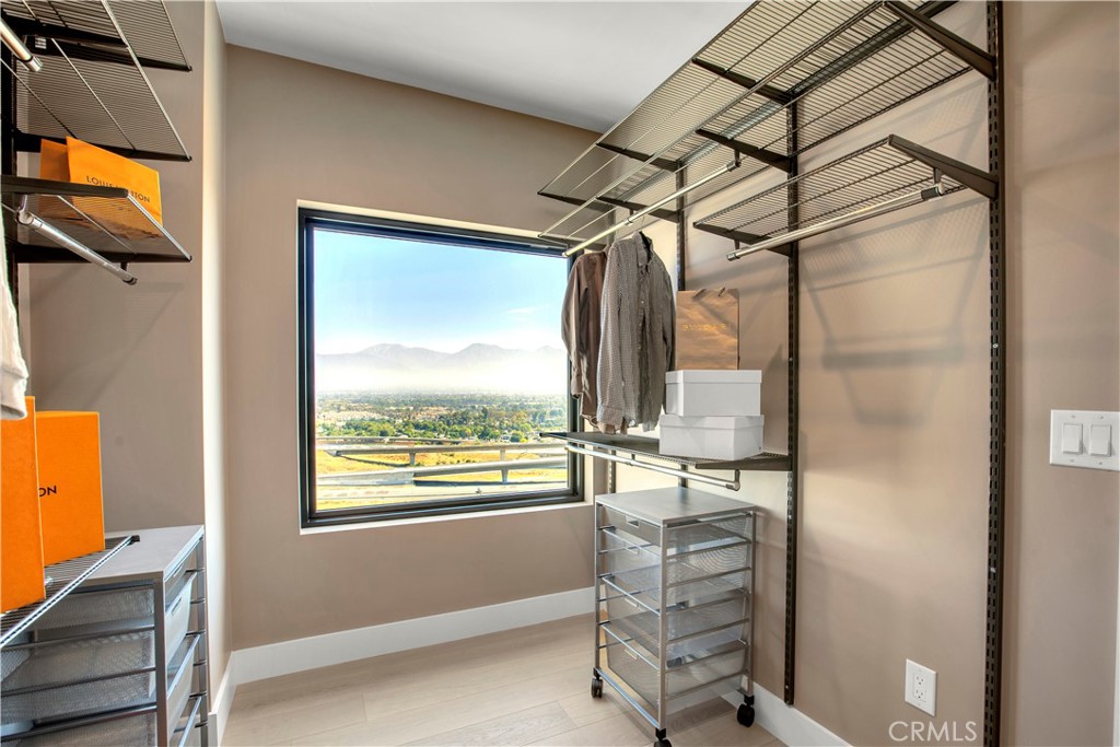 2380 Scenic Ridge Dr