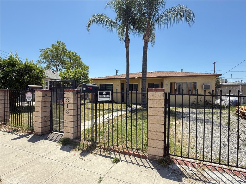 818 E C St