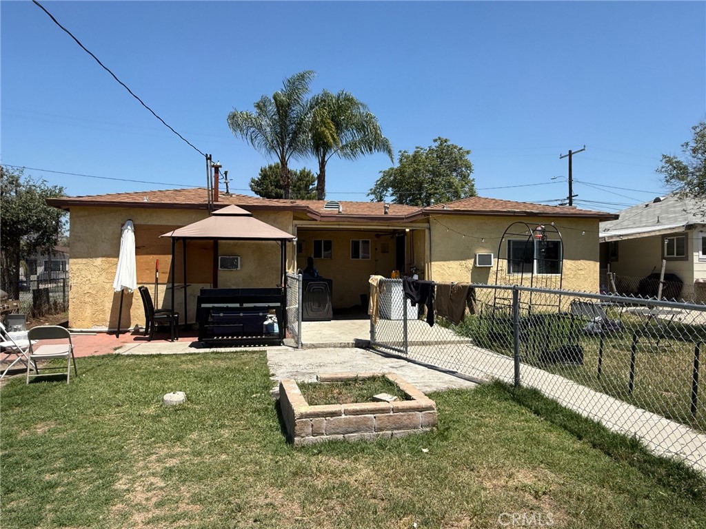 818 E C St