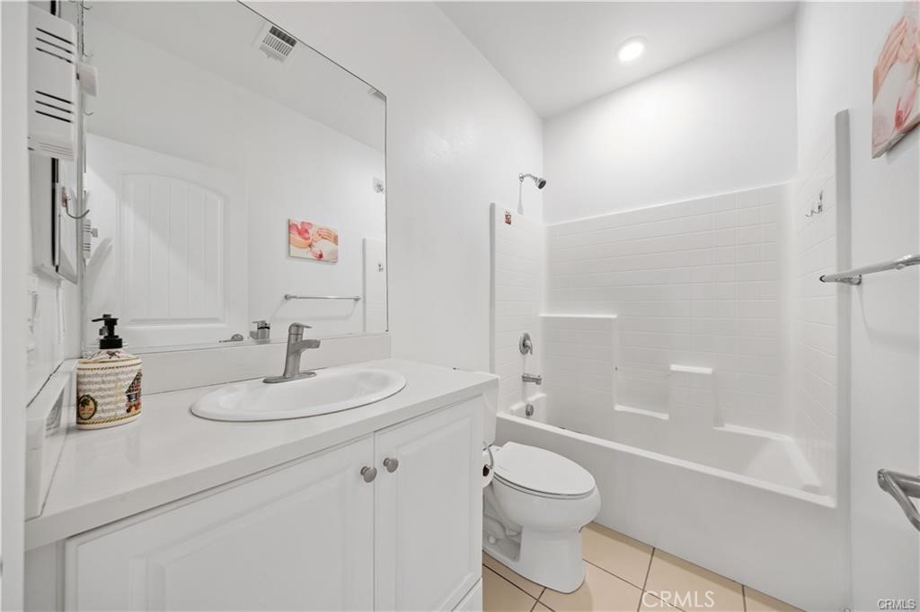 13218 Chatham