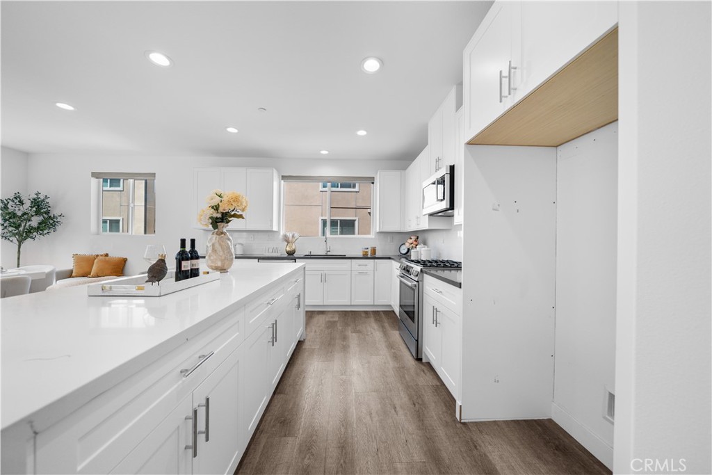 23238 Marigold Avenue