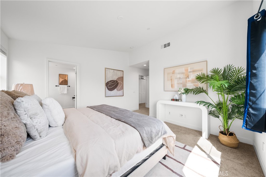 23238 Marigold Avenue