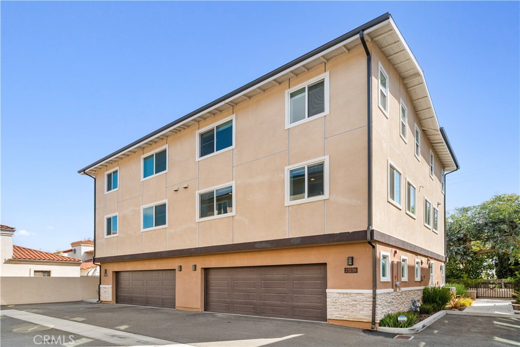 23238 Marigold Avenue