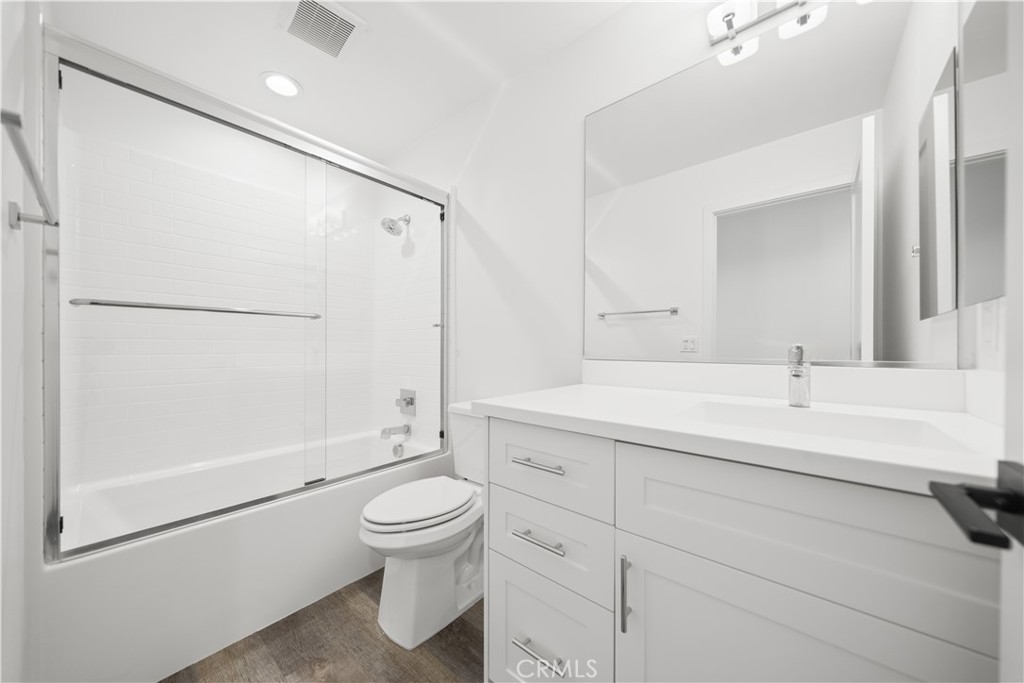 23238 Marigold Avenue