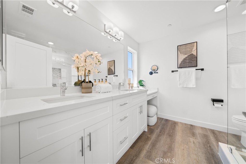 23238 Marigold Avenue