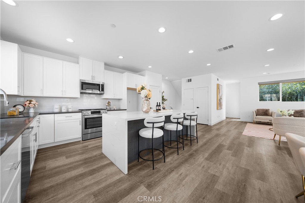 23238 Marigold Avenue