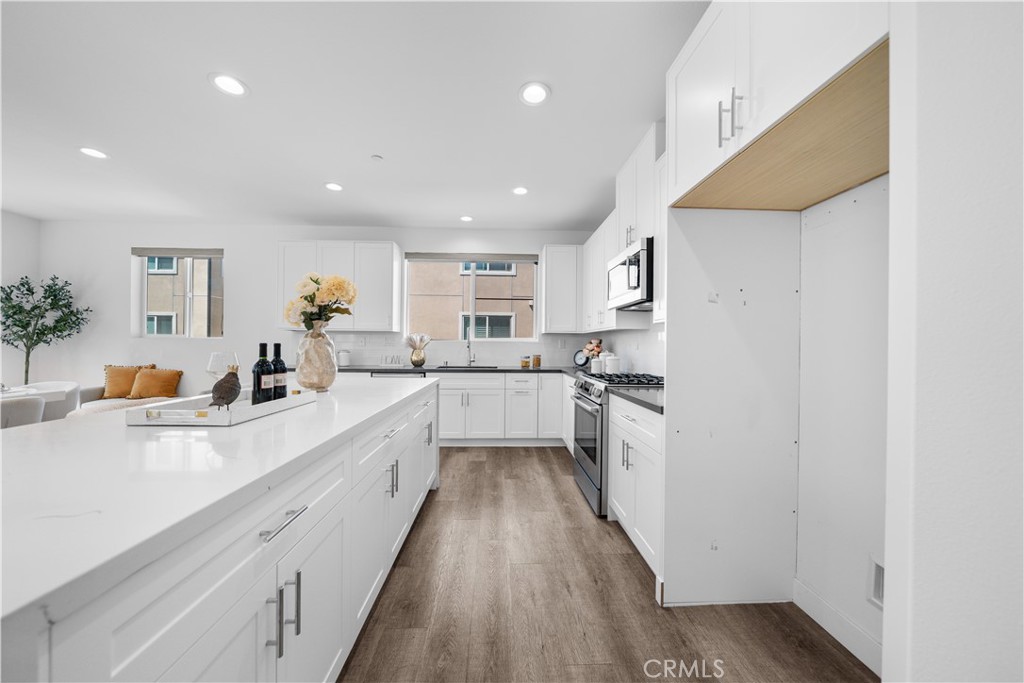 23238 Marigold Avenue