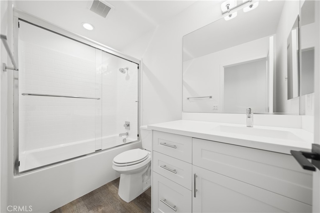 23238 Marigold Avenue