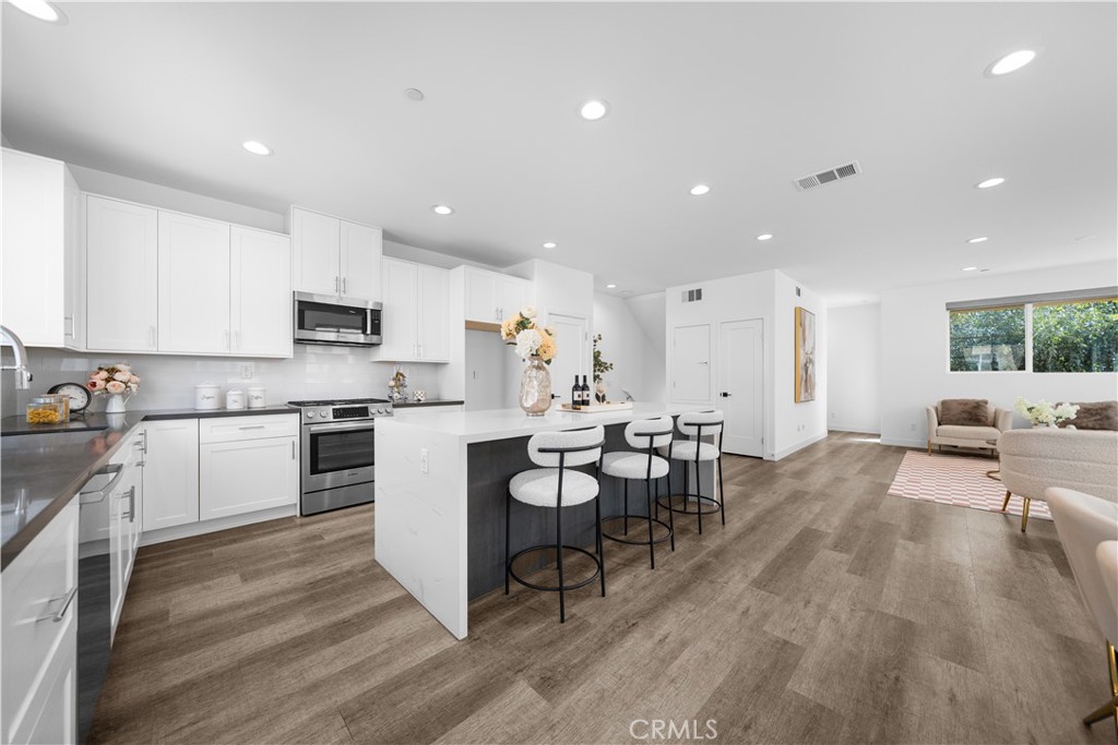 23238 Marigold Avenue