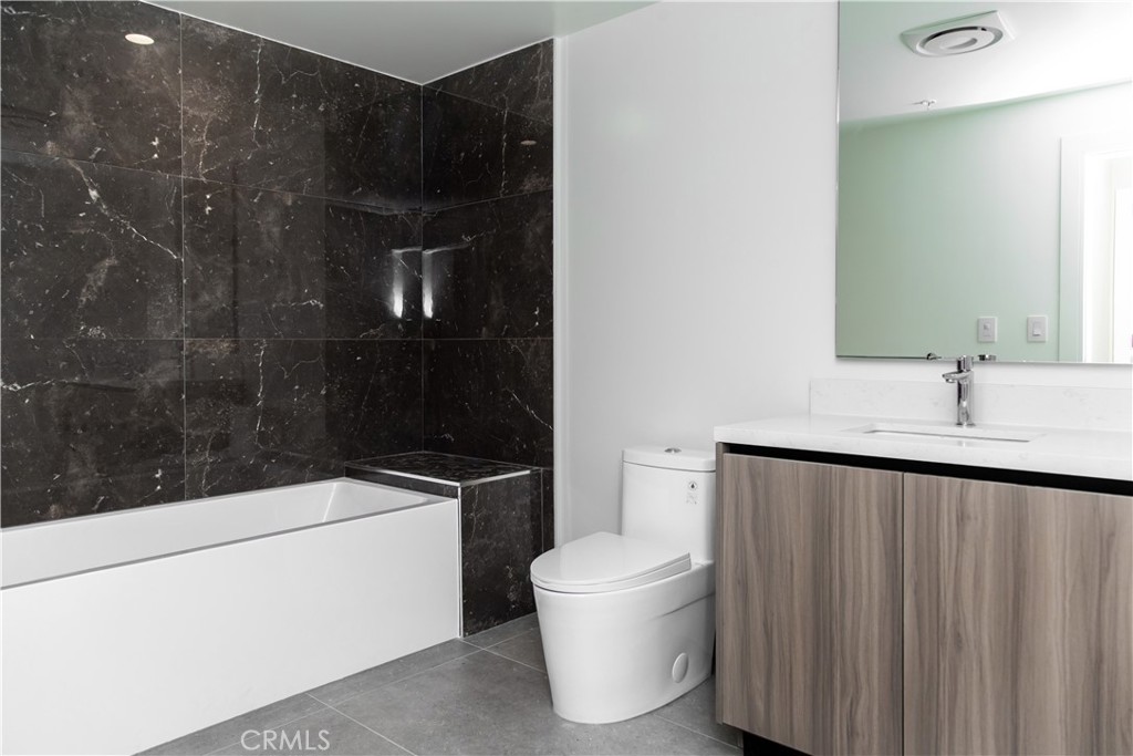 39 S Los Robles Avenue 3006