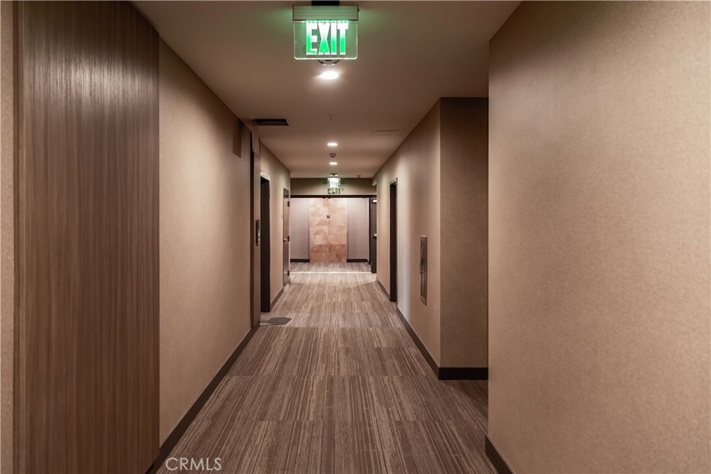 39 S Los Robles Avenue 3006