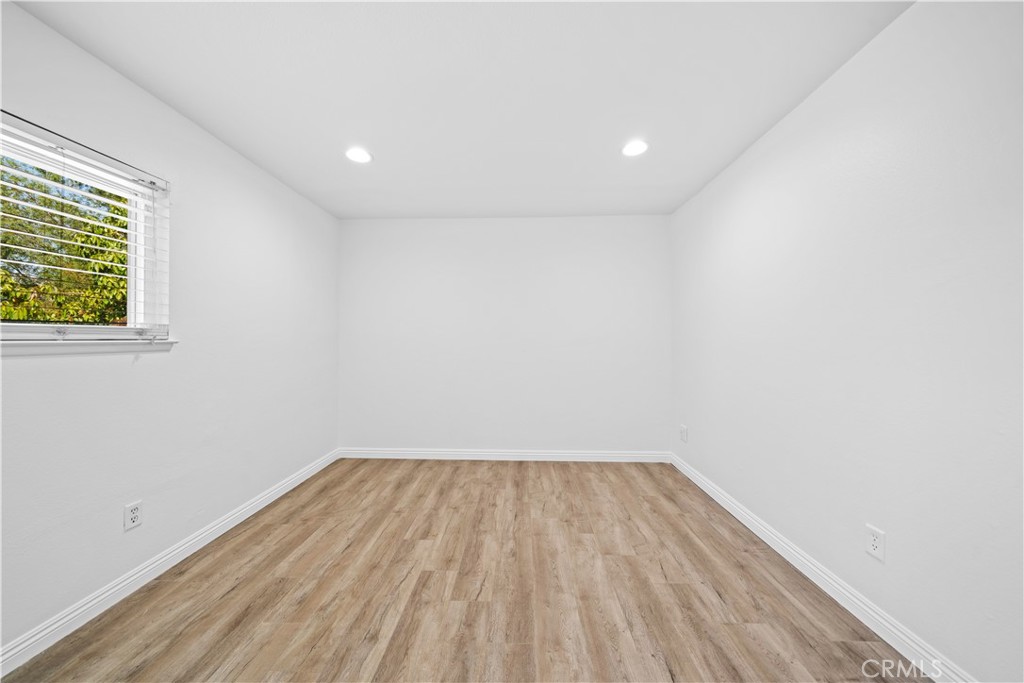 15410 Elm Lane