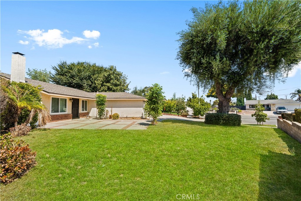 15410 Elm Lane