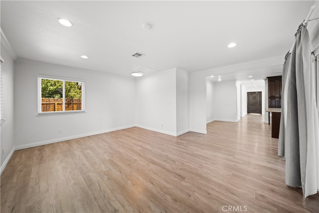 15410 Elm Lane
