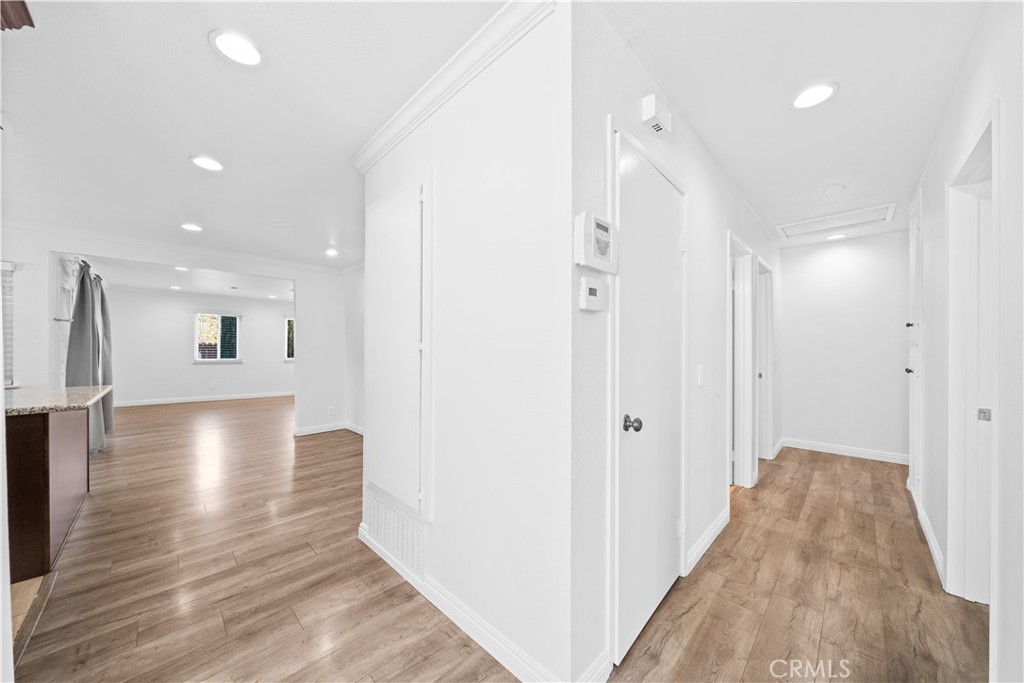 15410 Elm Lane