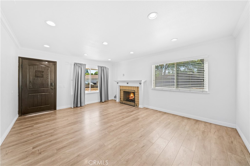 15410 Elm Lane