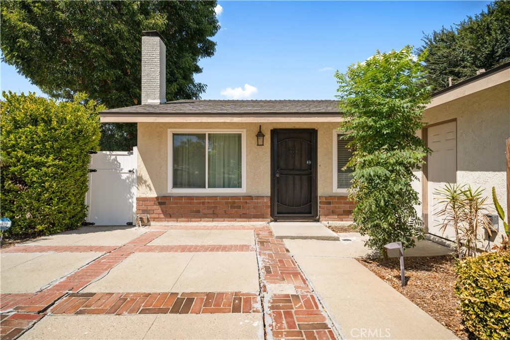 15410 Elm Lane