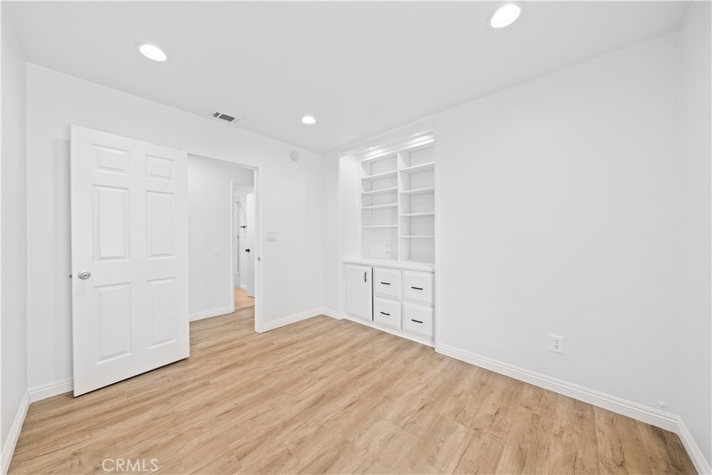 15410 Elm Lane