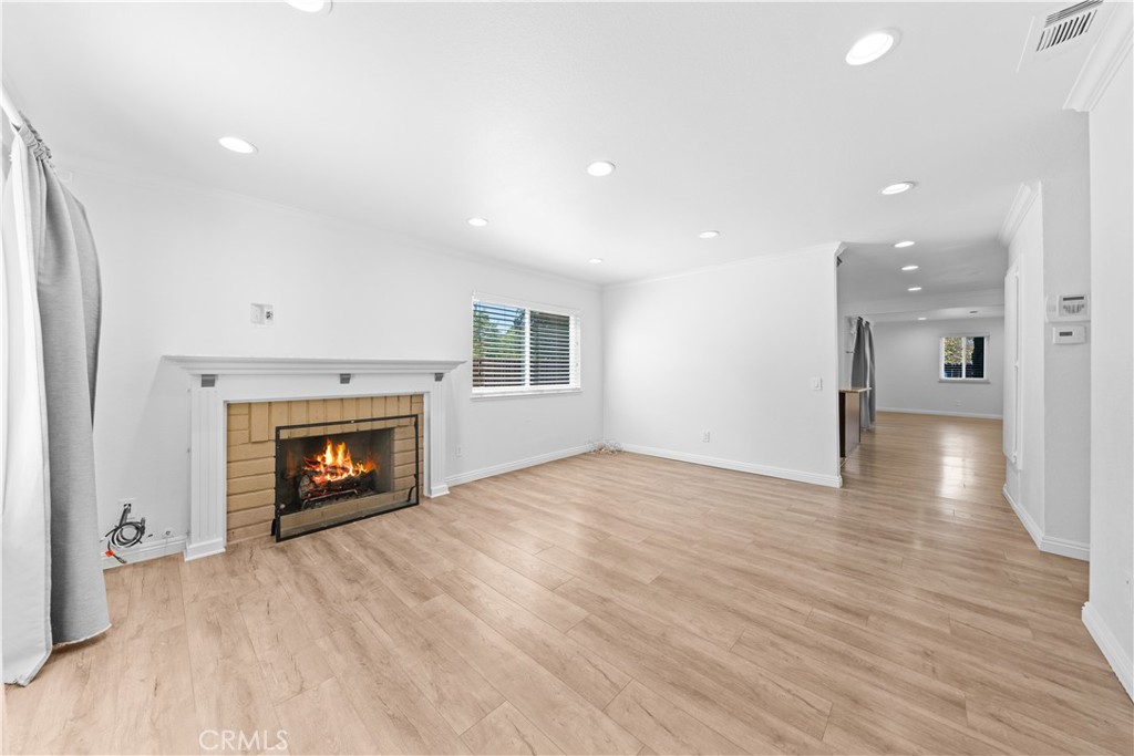 15410 Elm Lane