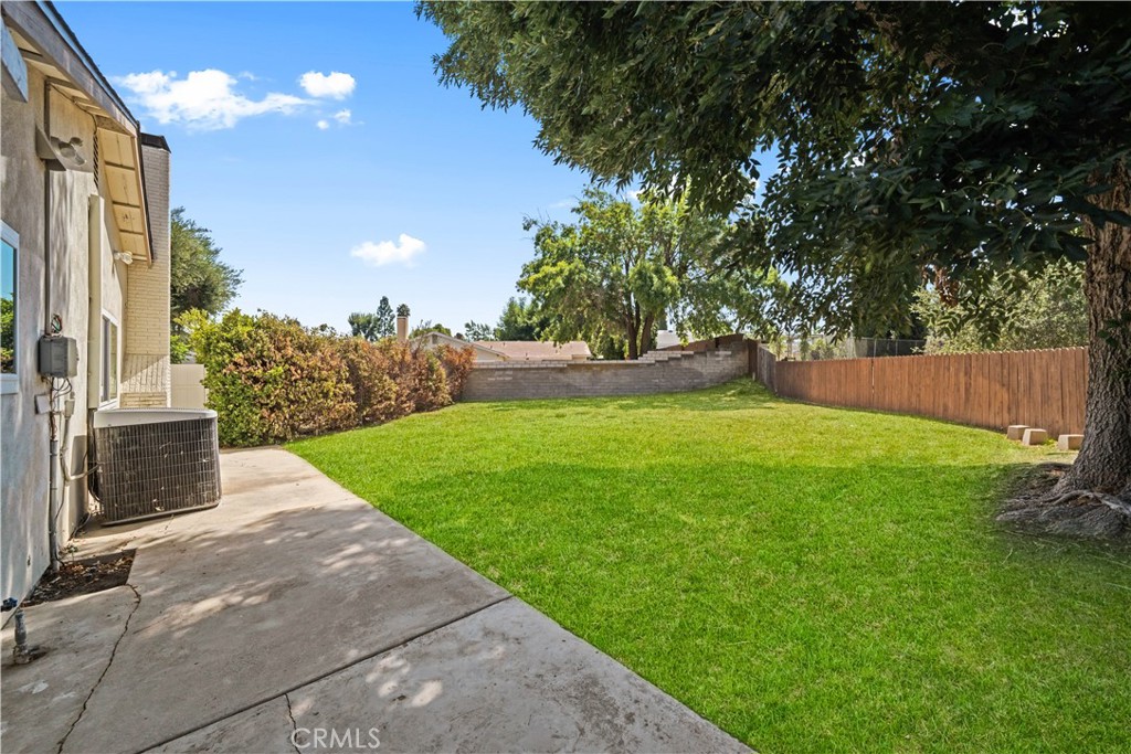 15410 Elm Lane