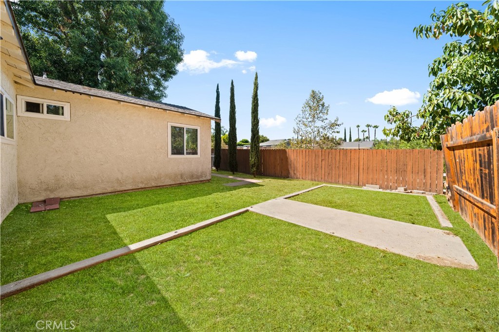 15410 Elm Lane
