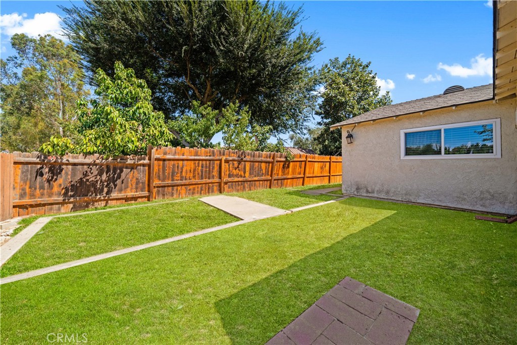 15410 Elm Lane