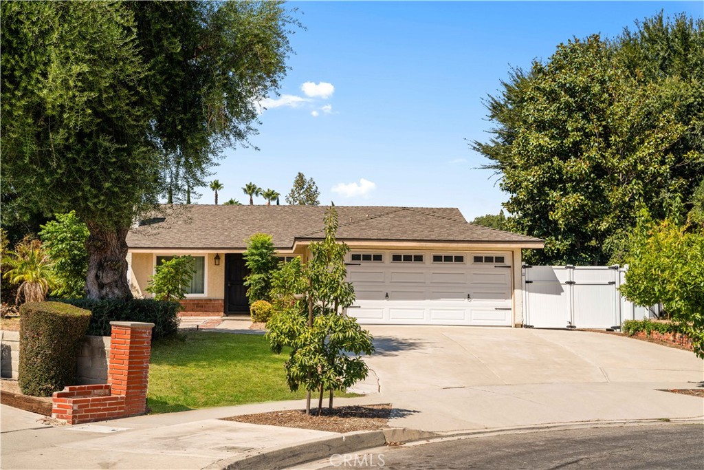 15410 Elm Lane
