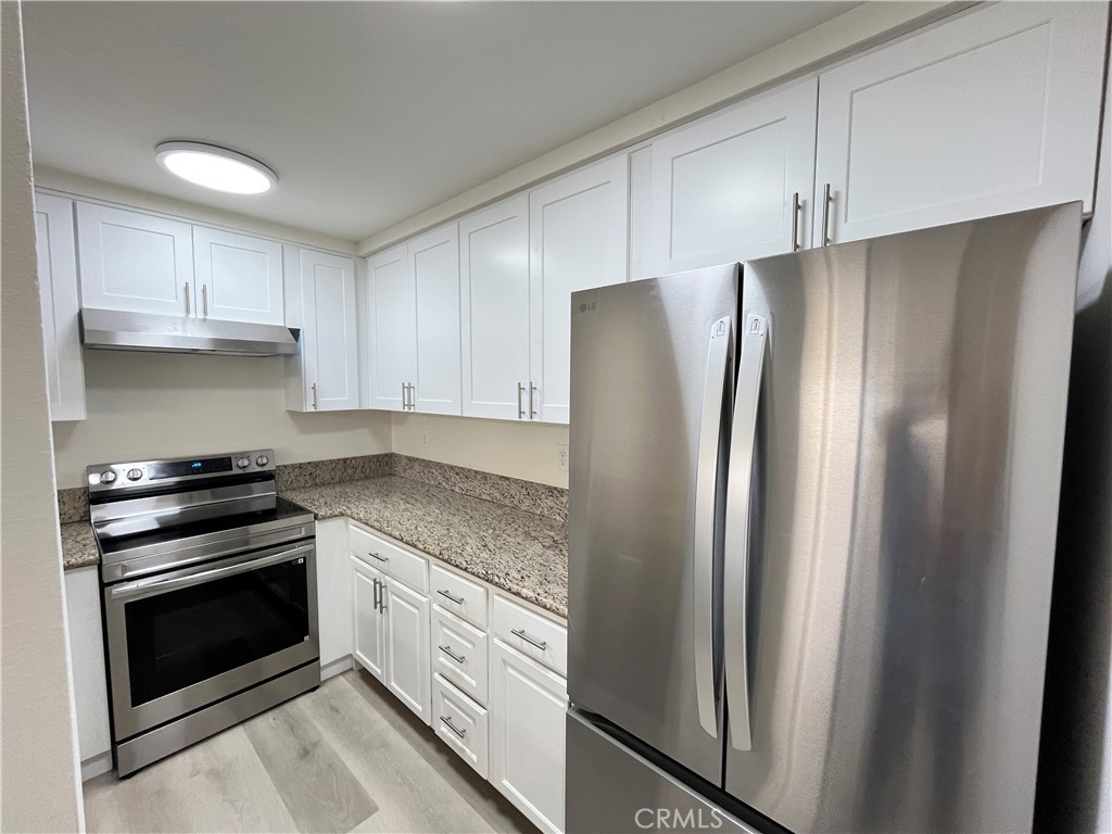 435 S Virgil Avenue 209