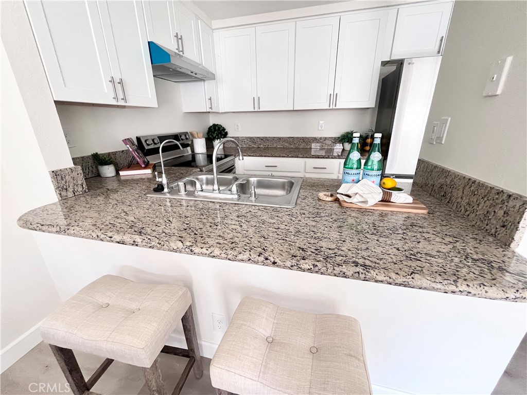 435 S Virgil Avenue 209