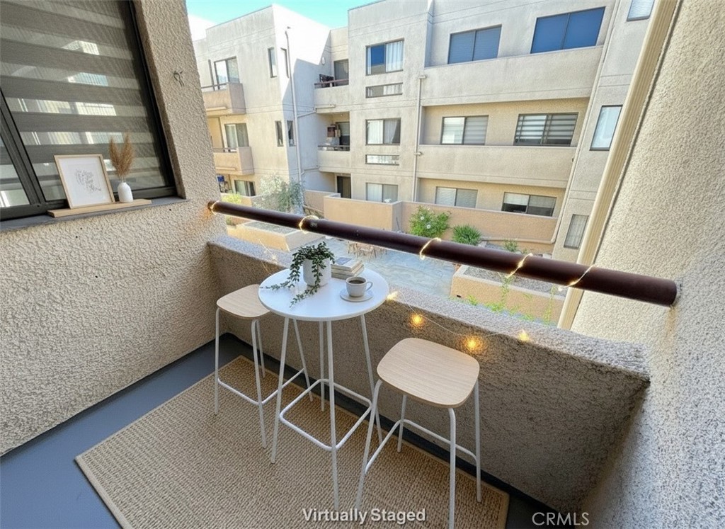 435 S Virgil Avenue 209