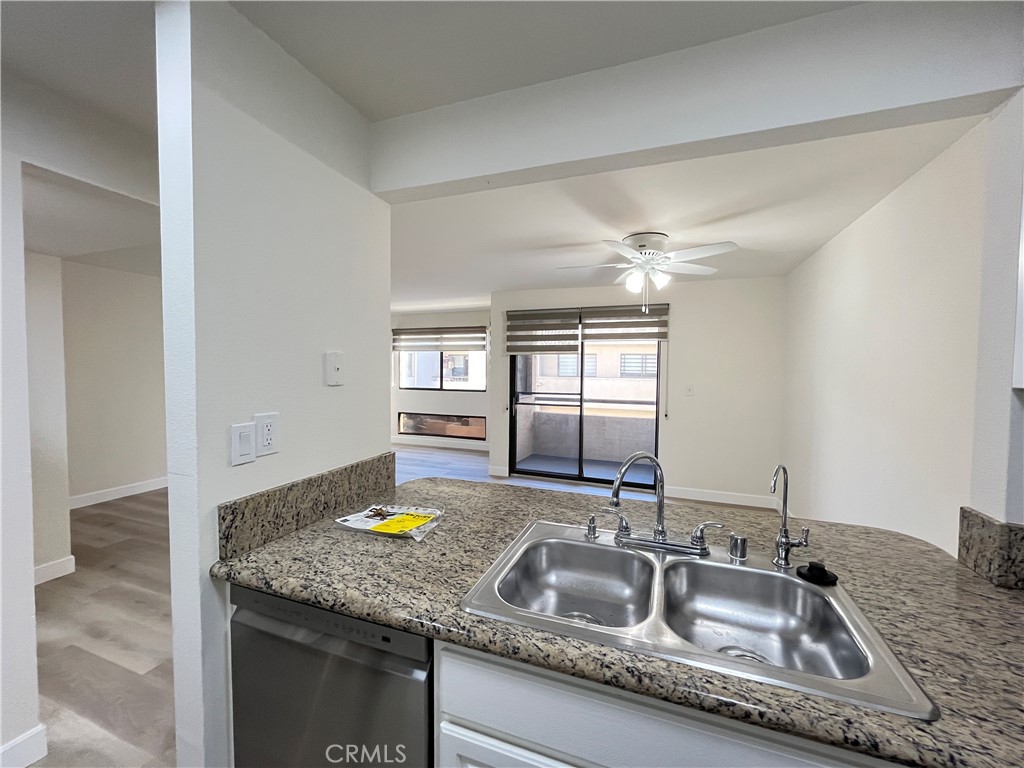 435 S Virgil Avenue 209
