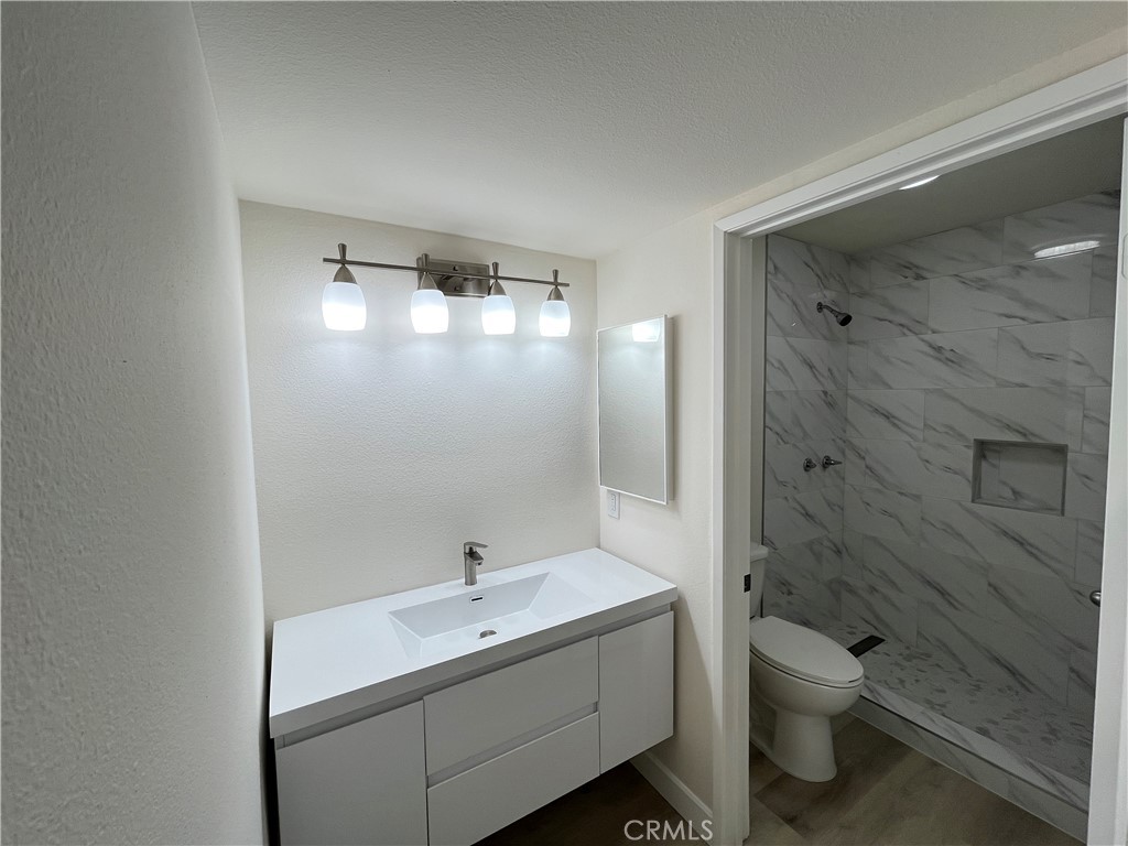 435 S Virgil Avenue 209