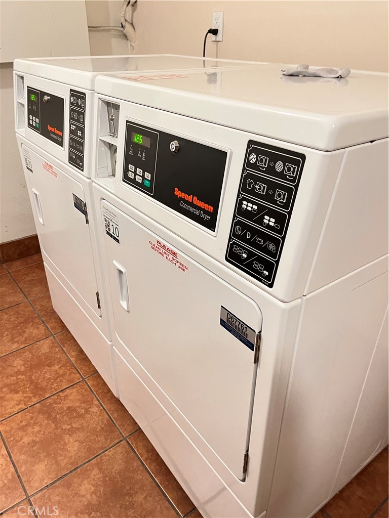 435 S Virgil Avenue 209