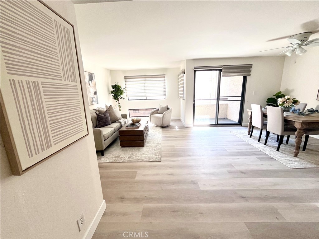 435 S Virgil Avenue 209