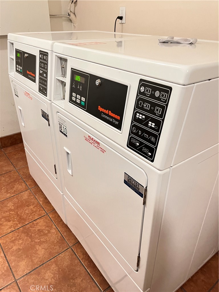 435 S Virgil Avenue 209