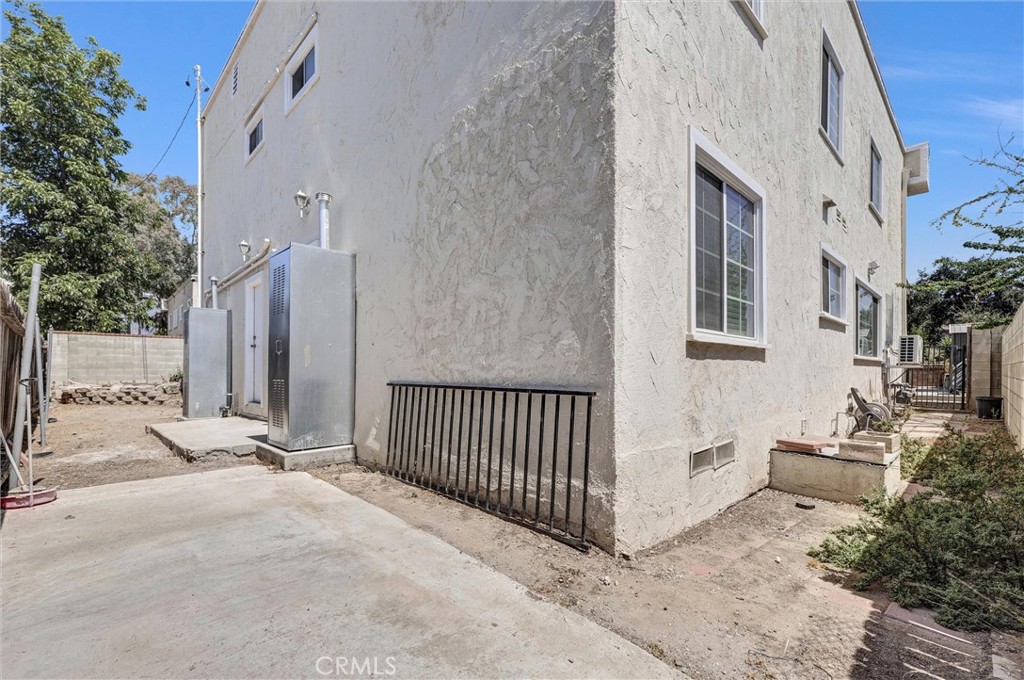 1325 Glen Ave