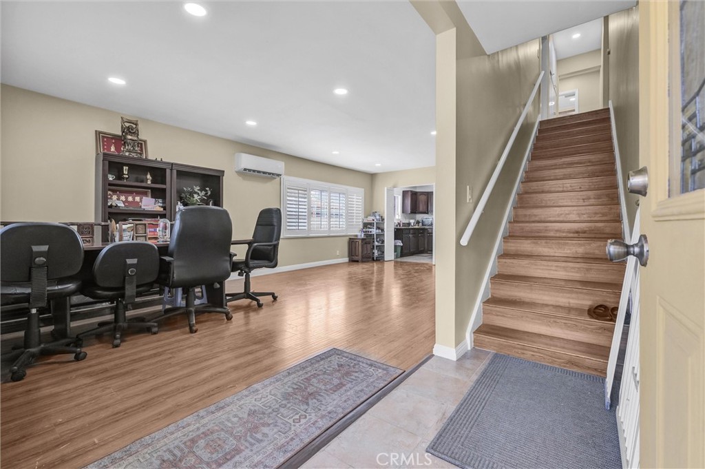 1325 Glen Ave
