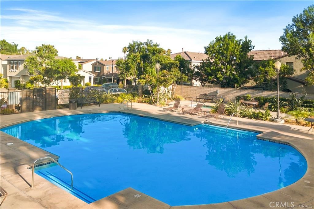 446 N Placer Privado