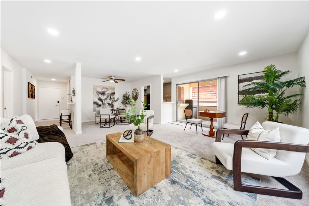 5674 Windsor Way 201