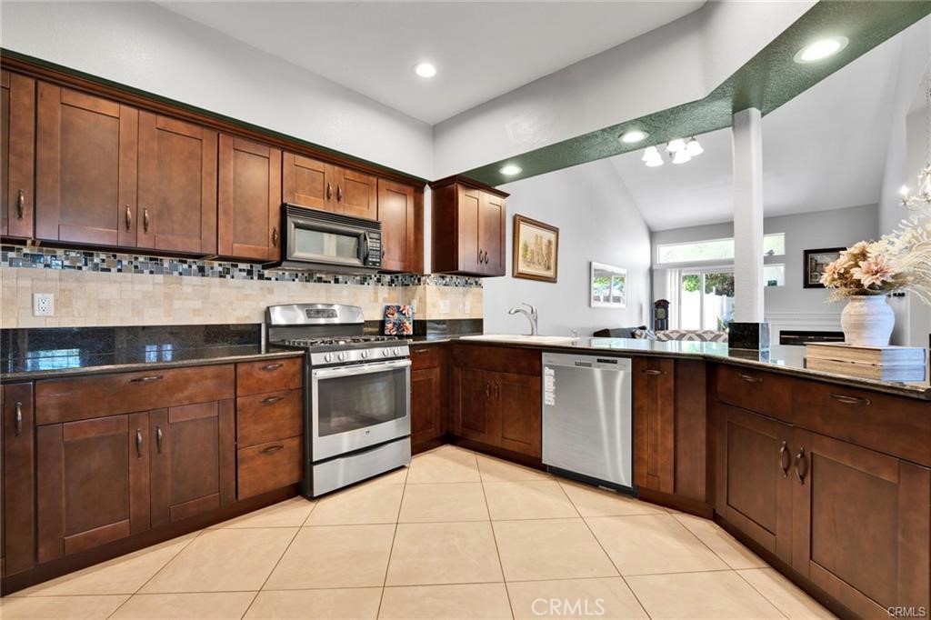 3072 Crape Myrtle Cir