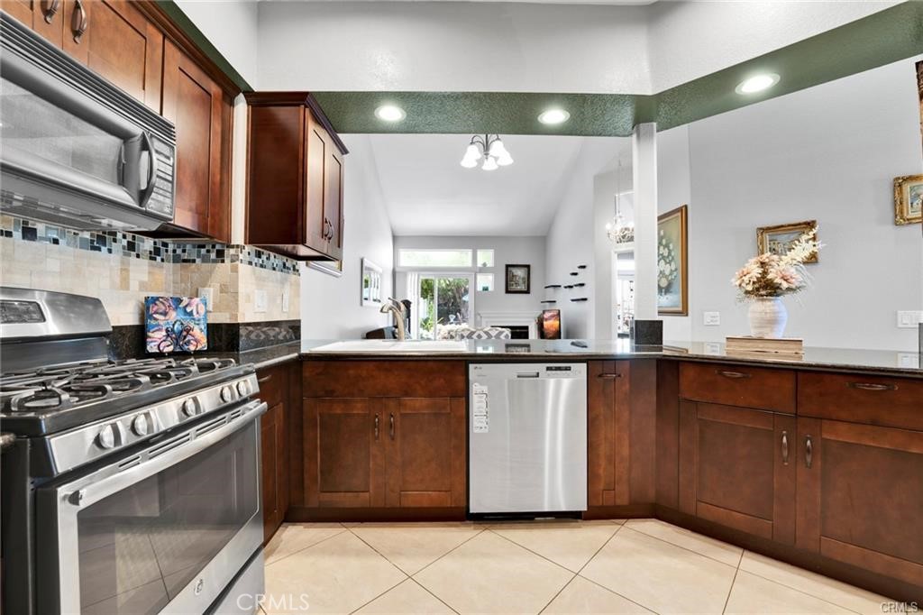 3072 Crape Myrtle Cir