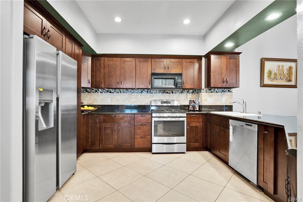 3072 Crape Myrtle Cir